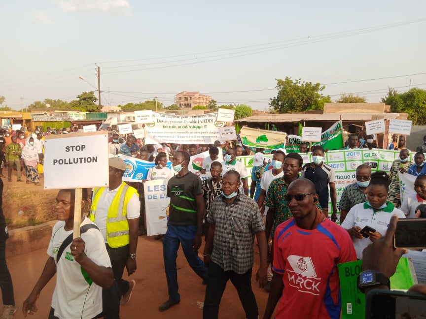 Ouagadougou: Des OSC dans la rue pour réclamer une justice climatique