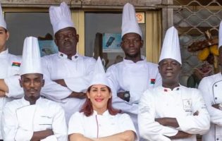 Le Burkina Faso part confiant à la Coupe d’Afrique de Pâtisserie : Chef André Bayala artisan chocolatier